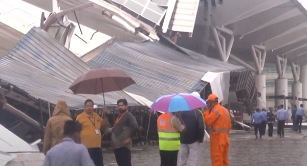 Urušio se krov na aerodromu u Delhiju. Jedna osoba mrtva, letovi otkazani